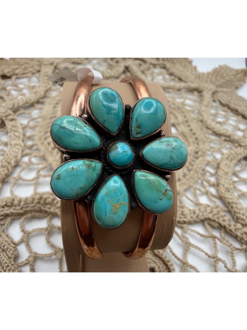 Handcrafted Mohave Turquoise Cluster Flower Copper Cuff Statement Bracelet 6-6.5
